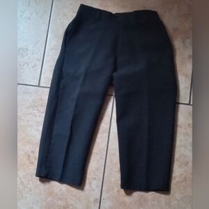 Elegant Black Cropped Trousers